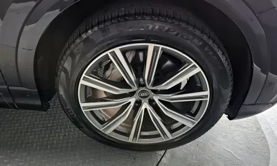Audi Q8 2021, 63562 км, за 39312.85 USD