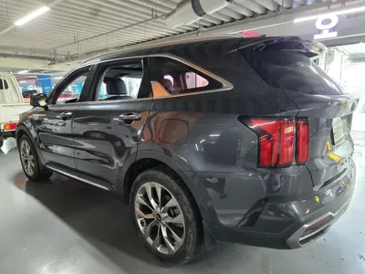 Kia Sorento 2021, 117332 км, за 14375.74 USD