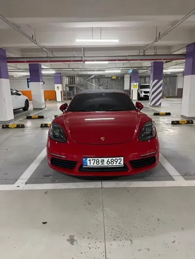 Porsche 718 2018, 66300 км, за 34134.17 USD