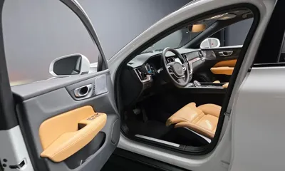 Volvo V60 2023, 24621 км, за 31180.26 USD - фото 10