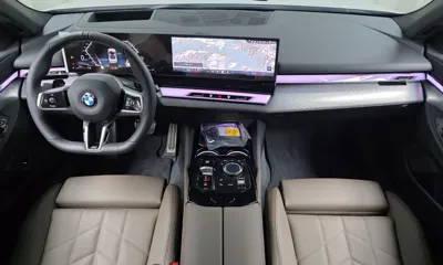 BMW 5-Series 2026, 8651 км, за 46449.54 USD - фото 7