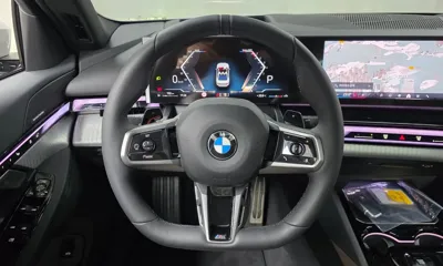 BMW 5-Series 2026, 8651 км, за 46449.54 USD - фото 13