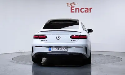 Mercedes-Benz E-Class 2022, 47111 км, за 30228.16 USD