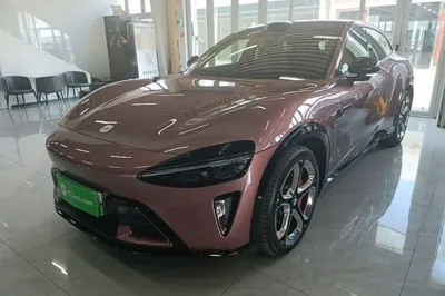 Xiaomi Auto YU7 · 2025 год