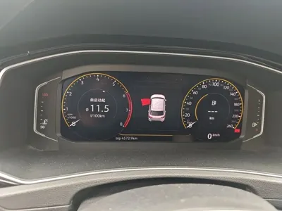 Volkswagen T-Roc 2019, 135600 км, за 8236.45 USD