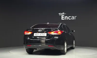 Hyundai Avante 2013, 164205 км, за 2080.22 USD