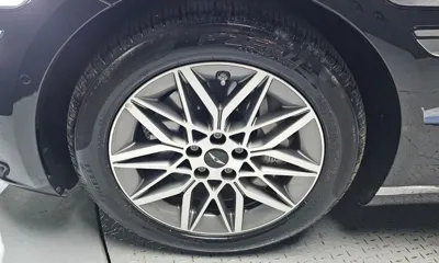 Genesis G80 2025, 61313 км, за 30129.97 USD