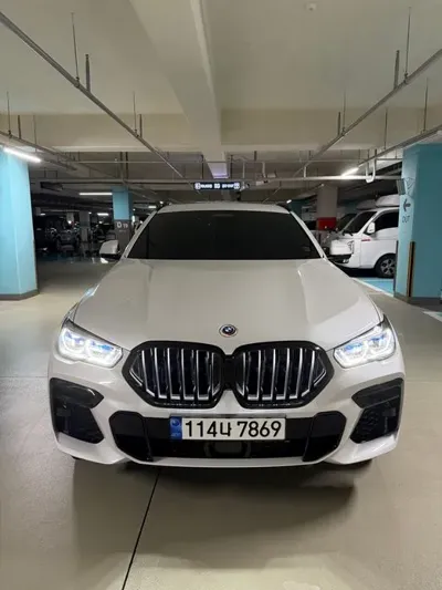 BMW X6 2023, 17000 км, за 58093.74 USD