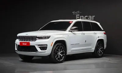 Jeep Cherokee · 2023 год