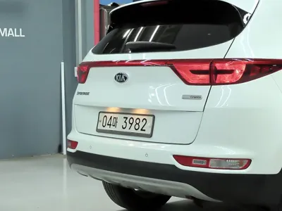 Kia Sportage 2018, 106831 км, за 7548.9 USD