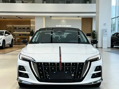 Hongqi Hongqi H6 2026, 9000 км, за 17627.67 USD