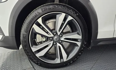 Volvo V60 2021, 6989 км, за 24648.73 USD