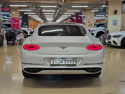 Bentley Continental 2021, 21700 км, за 139864.81 USD - фото 6