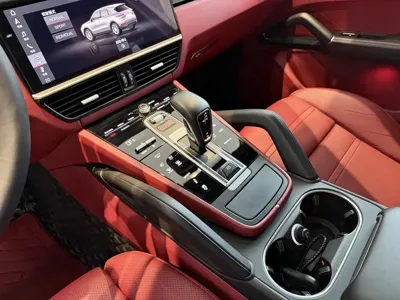 Porsche Cayenne 2019, 82600 км, за 57168.9 USD - фото 9