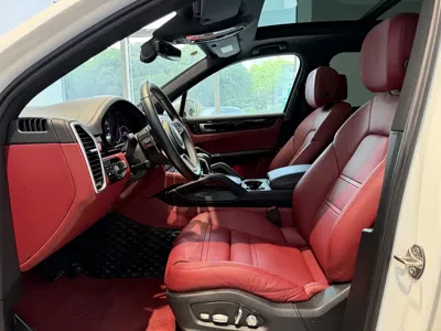 Porsche Cayenne 2019, 82600 км, за 57168.9 USD - фото 12