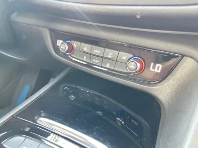 Buick Regal 2020, 64000 км, за 8649.64 USD - фото 34