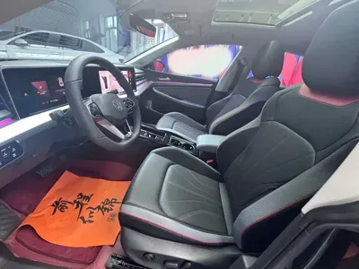 Volkswagen Lamando 2023, 40000 км, за 22624.4 USD - фото 6