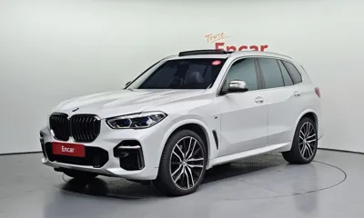 BMW X5 · 2022 год