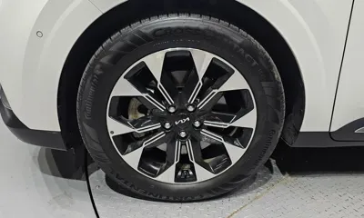 Kia Canival 2023, 28663 км, за 21792.89 USD