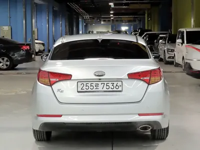 Kia K5 2013, 156832 км, за 2405.25 USD