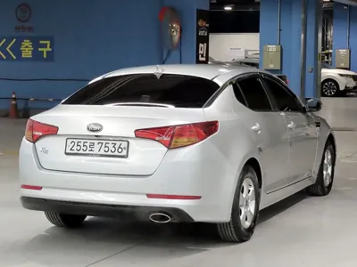 Kia K5 2013, 156832 км, за 2405.25 USD