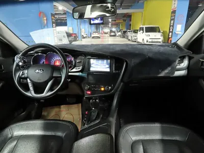 Kia K5 2013, 156832 км, за 2405.25 USD