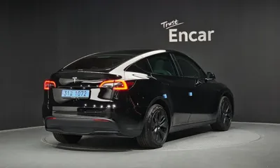 Tesla Model Y 2024, 26989 км, за 27898.12 USD