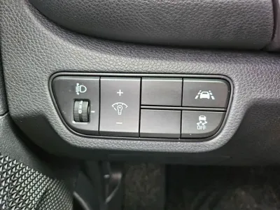 Kia Seltos 2020, 85347 км, за 10737.77 USD - фото 18