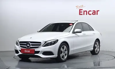 Mercedes-Benz C-Class · 2017 год