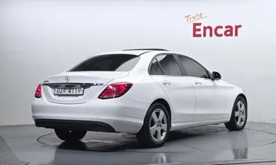 Mercedes-Benz C-Class 2017, 154918 км, за 21878.69 USD
