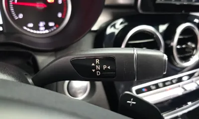 Mercedes-Benz C-Class 2017, 154918 км, за 21878.69 USD - фото 9