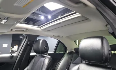 Mercedes-Benz C-Class 2017, 154918 км, за 21878.69 USD - фото 16