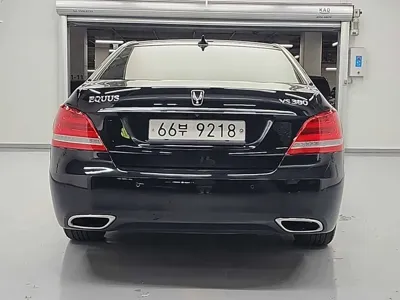 Hyundai Equus 2015, 181268 км, за 4332.41 USD