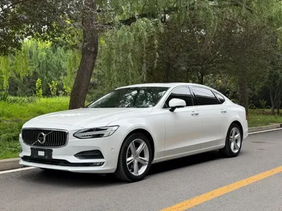 Volvo S90 · 2017 год