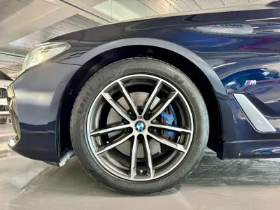 BMW 5-Series 2023, 44737 км, за 23727.48 USD