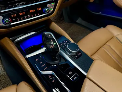 BMW 5-Series 2023, 44737 км, за 23727.48 USD - фото 9