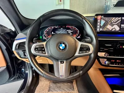 BMW 5-Series 2023, 44737 км, за 23727.48 USD - фото 14