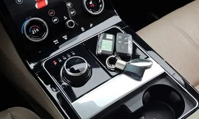 Land Rover Range Rover Velar 2018, 74589 км, за 22144.38 USD - фото 9