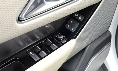Land Rover Range Rover Velar 2018, 74589 км, за 22144.38 USD - фото 19