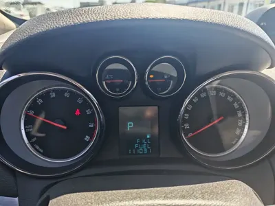 Buick Encore 2015, 111000 км, за 4485.8 USD