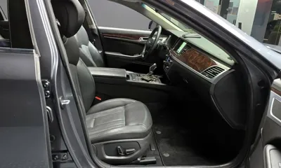 Hyundai Genesis 2016, 106446 км, за 8867.57 USD - фото 10