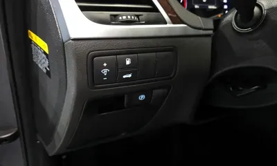 Hyundai Genesis 2016, 106446 км, за 8867.57 USD - фото 13