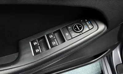 Hyundai Genesis 2016, 106446 км, за 8867.57 USD - фото 18