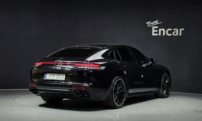 Porsche Panamera 2023, 39813 км, за 97394.19 USD