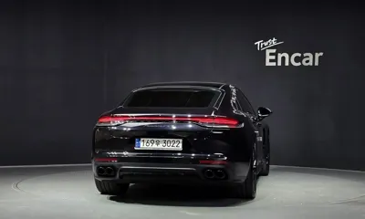 Porsche Panamera 2023, 39813 км, за 97394.19 USD