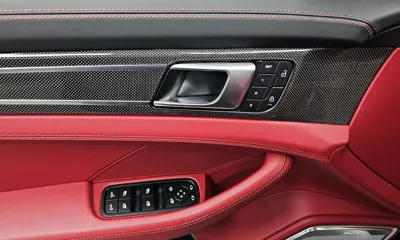 Porsche Panamera 2023, 39813 км, за 97254.83 USD - фото 29
