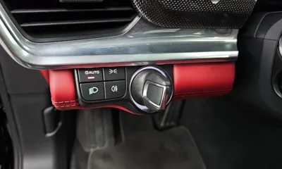 Porsche Panamera 2023, 39813 км, за 97254.83 USD - фото 33