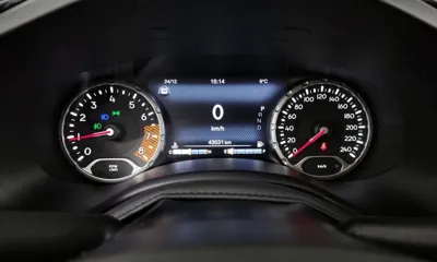 Jeep Renegade 2021, 43531 км, за 14105.95 USD - фото 8