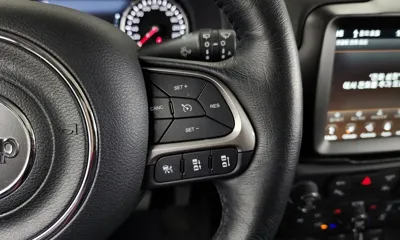 Jeep Renegade 2021, 43531 км, за 14105.95 USD - фото 18