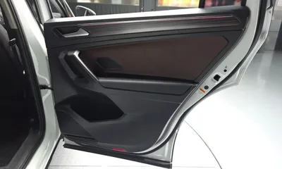 Volkswagen Tiguan 2022, 58493 км, за 20021.01 USD - фото 25